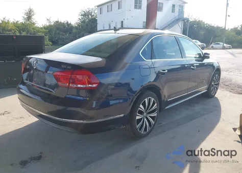 2014 Volkswagen Passat 2.0L Tdi Se из США, поврежденный, VIN 1VWBN7A30EC096095